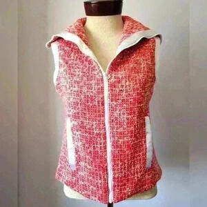 DANA cotton red and white  vest size 9/ medium